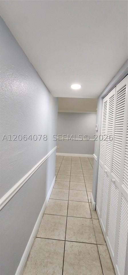 9405 Sw 76th St #Y32 - Photo 6 of 37