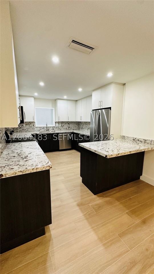4120 Sw 69th Ave - Photo 3 of 6