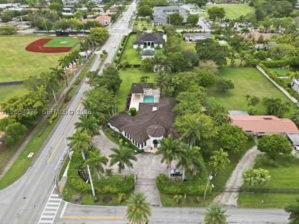 6200 Sw 97th Ave - Photo 6 of 48