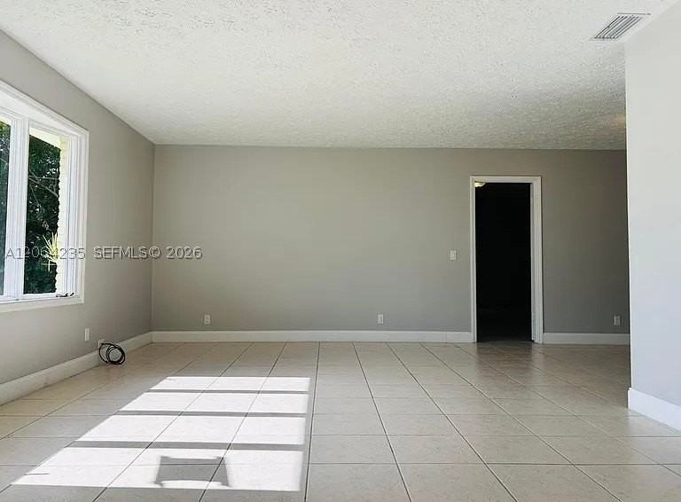 2486 Se Wishbone Rd #0 - Photo 5 of 11