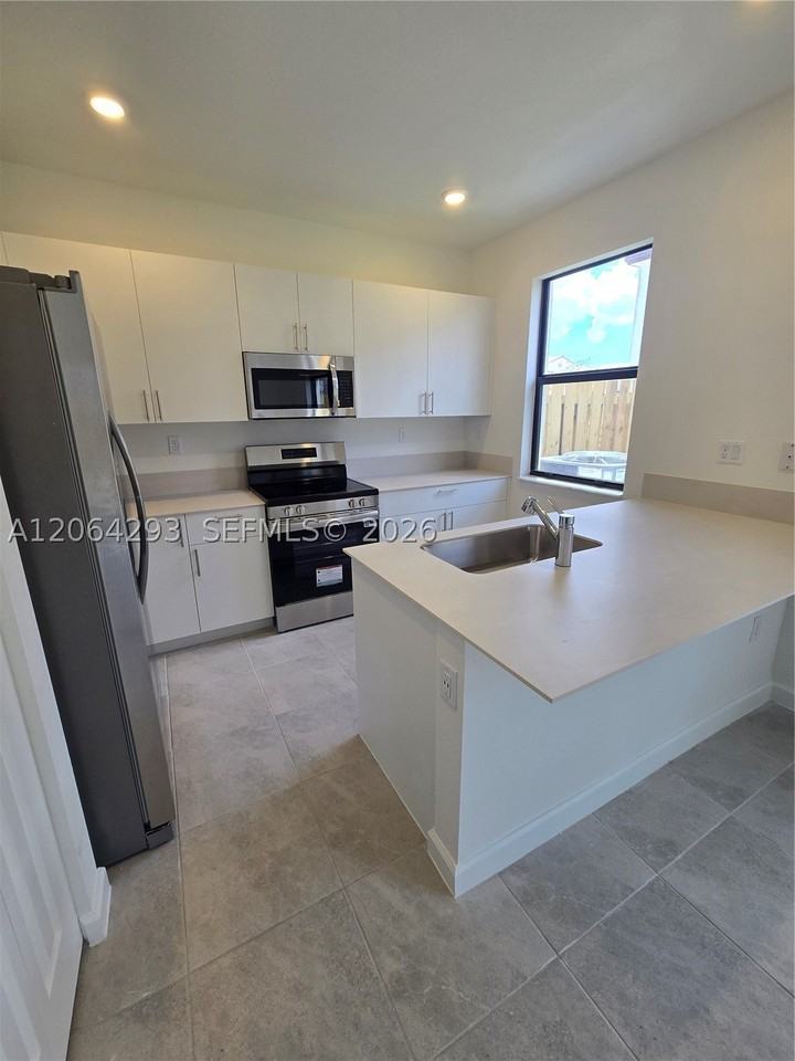 13316 Sw 232nd Ter #13316 - Photo 6 of 21