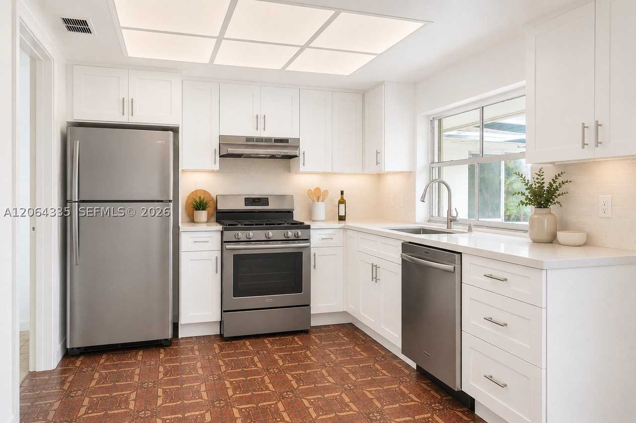 17355 Ne 7th Ave - Photo 3 of 16
