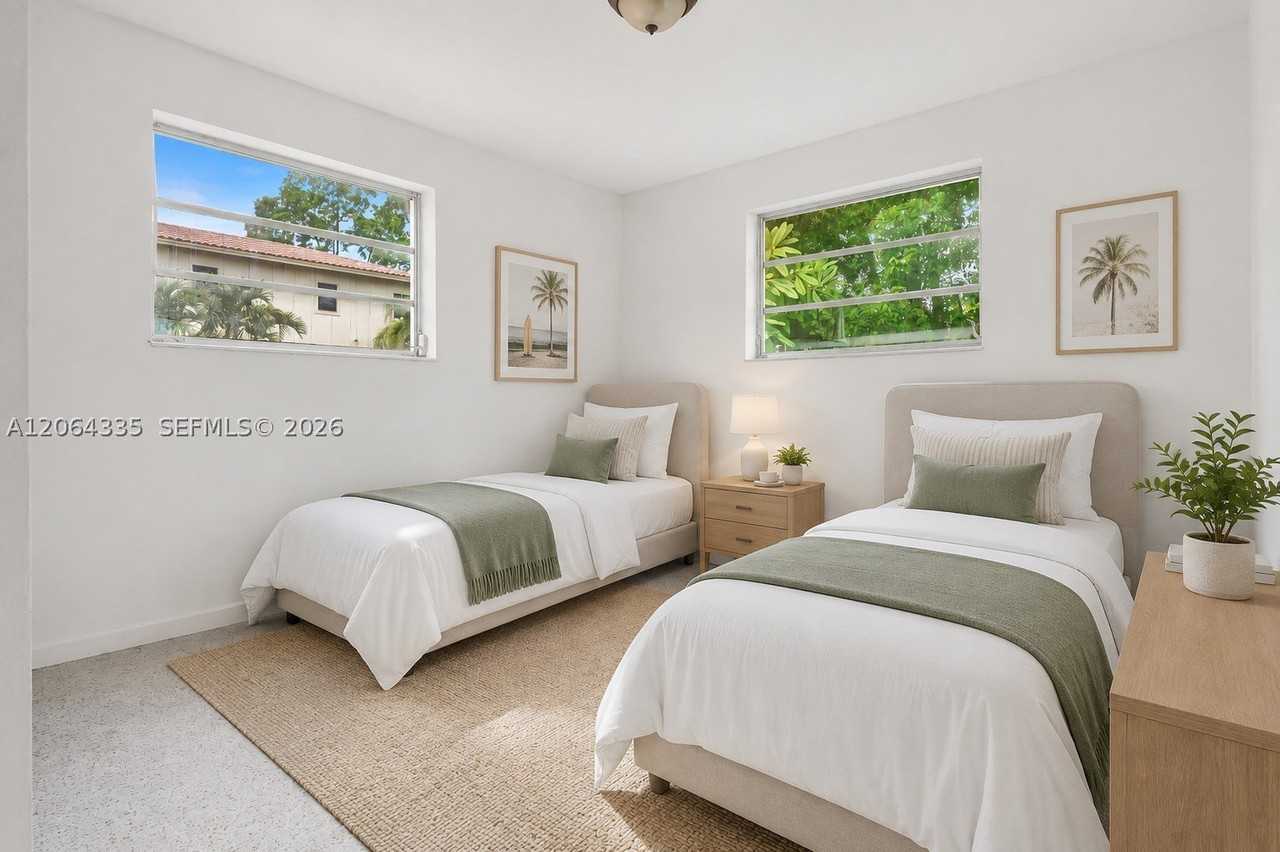 17355 Ne 7th Ave - Photo 6 of 16