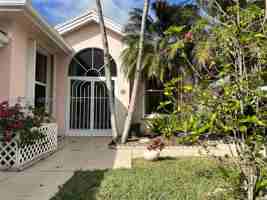 featured image of 7625 Se Bay Cedar Cir