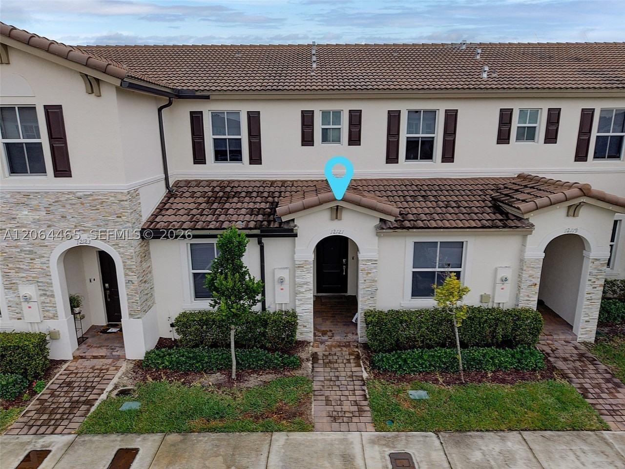 12121 Nw 23rd Ct - Photo 5 of 41