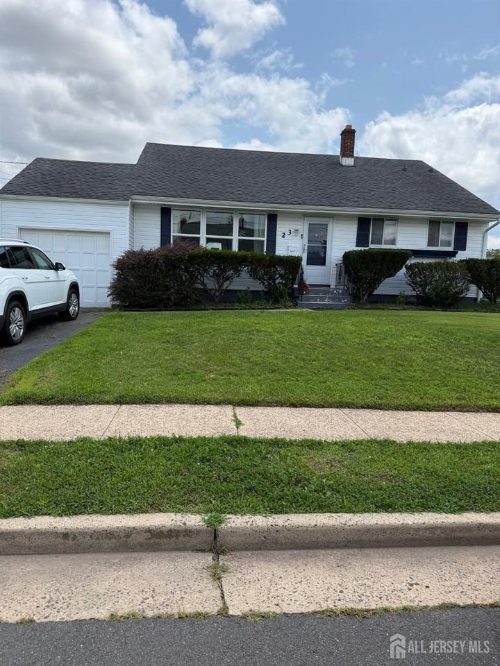 23 Sims Rd - Photo 2 of 19