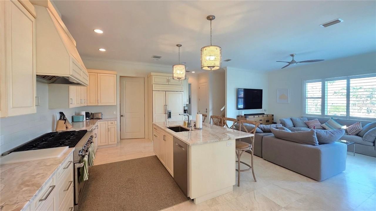 531 Birdie Ln - Photo 6 of 43