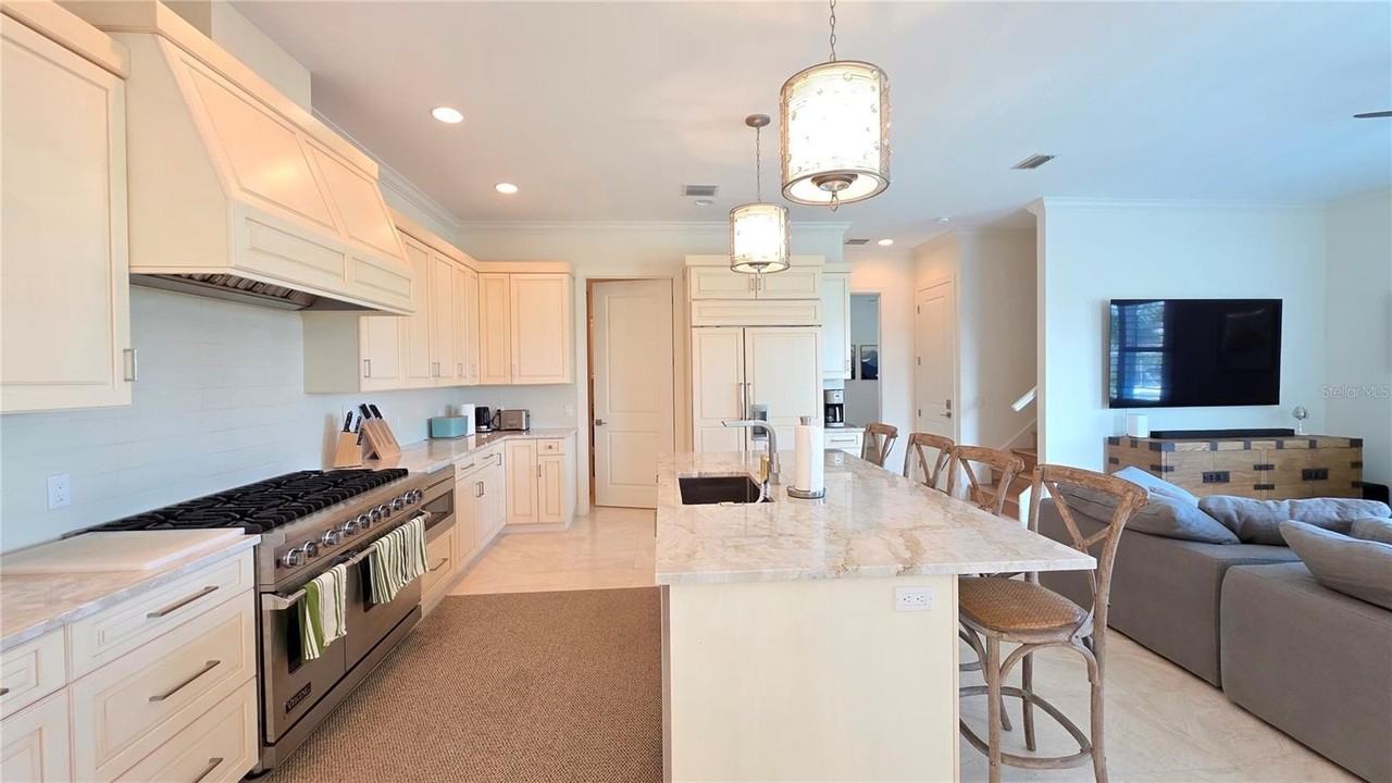 531 Birdie Ln - Photo 7 of 43