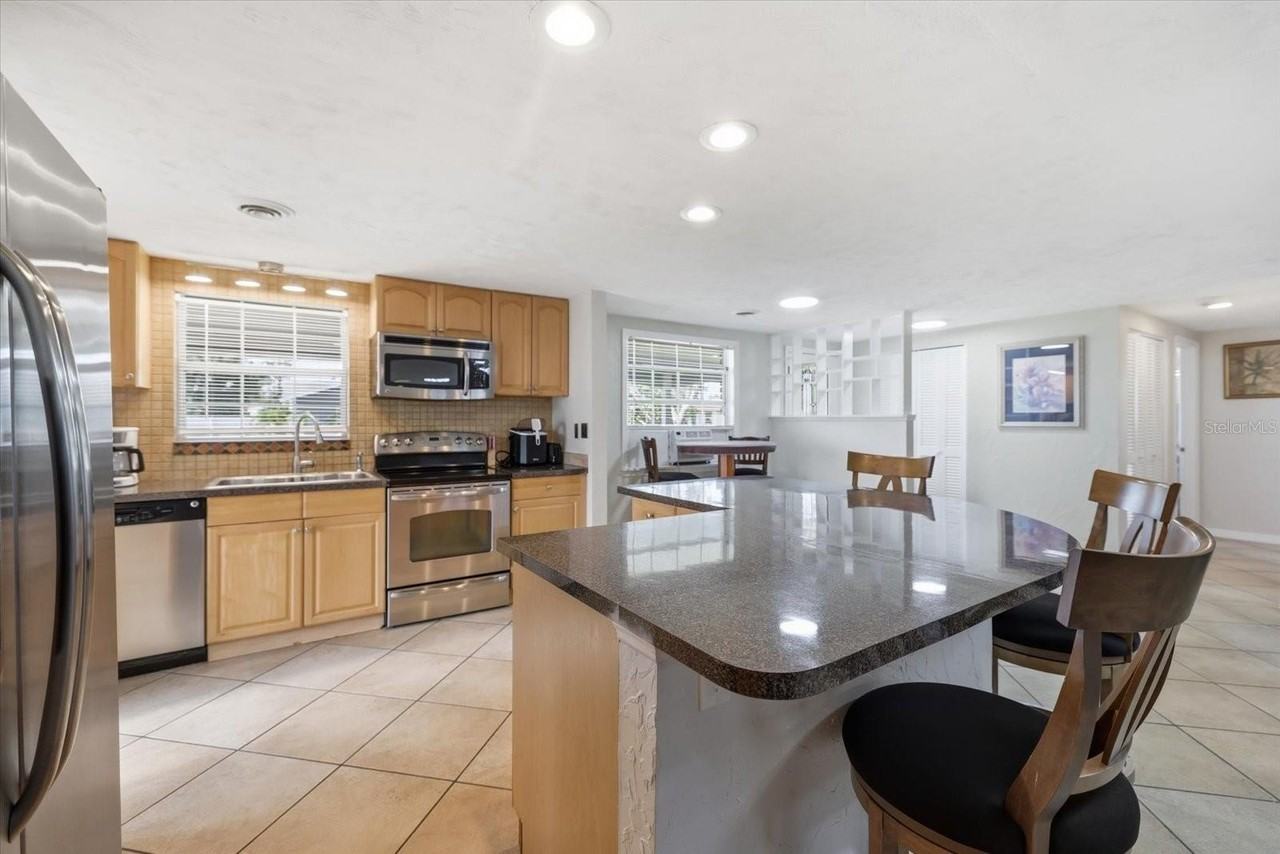 134 Paddington Rd - Photo 6 of 38