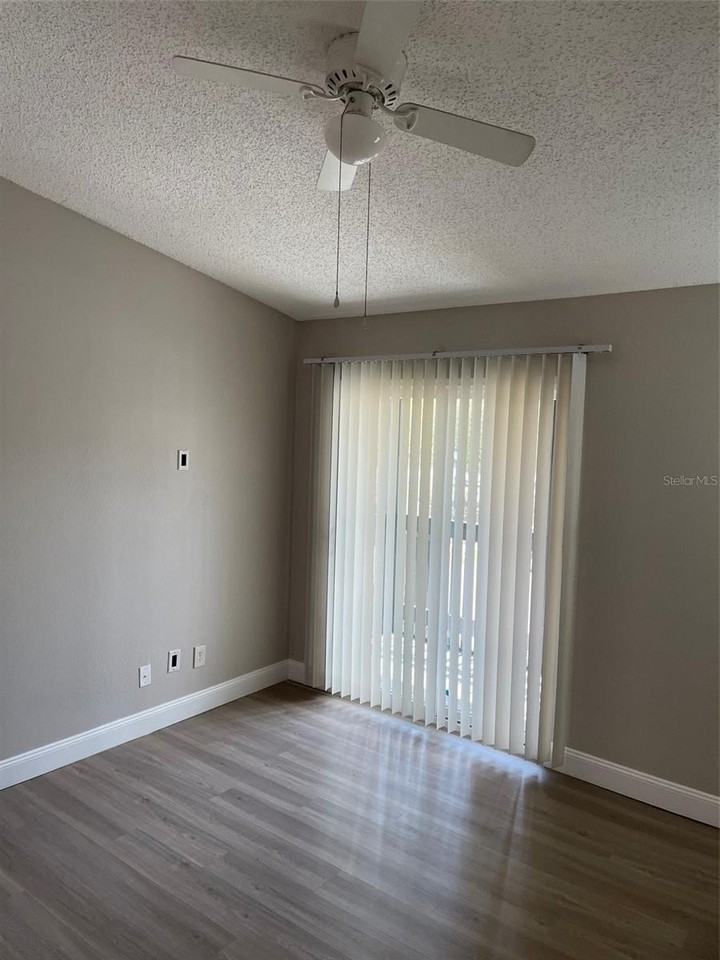 3764 Idlebrook Cir #204 - Photo 6 of 32