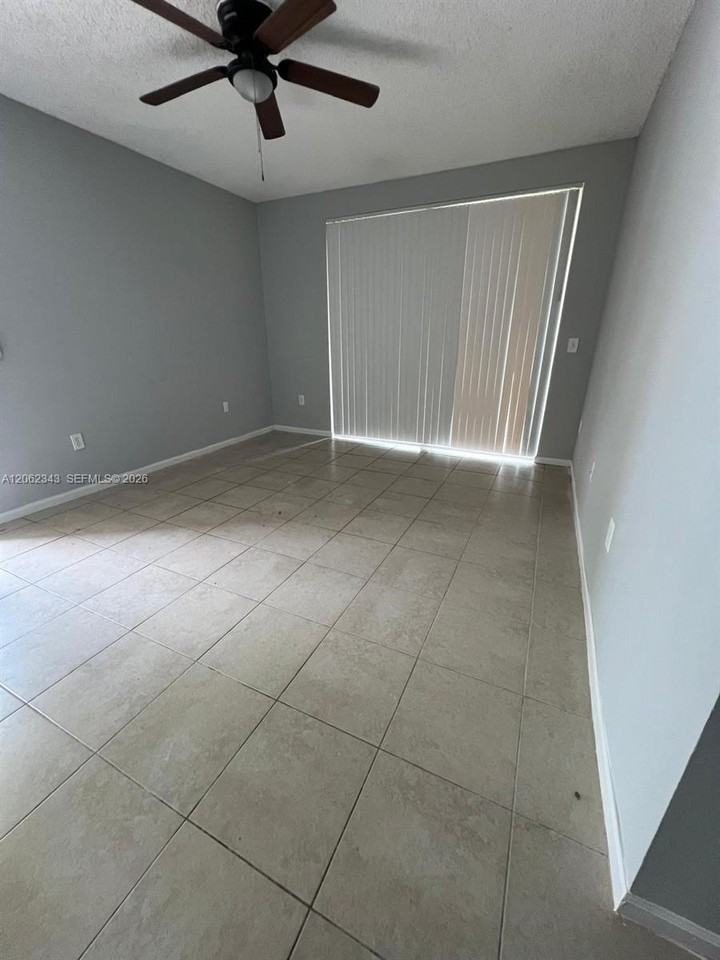 8020 North Nob Hill Road #102 - Photo 4 of 5