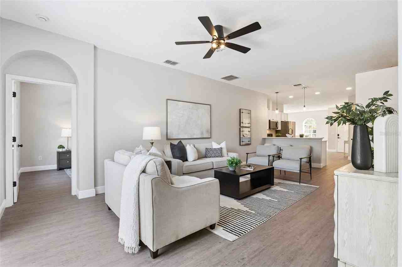 1209 Cathcart Cir - Photo 3 of 41