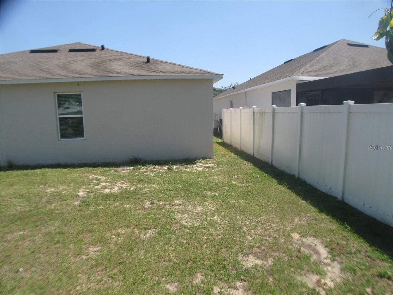 599 Autumn Stream Dr - Photo 5 of 21