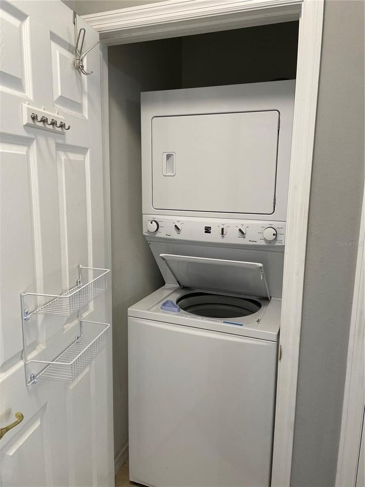 10092 Regent Park Dr #2301 - Photo 5 of 18