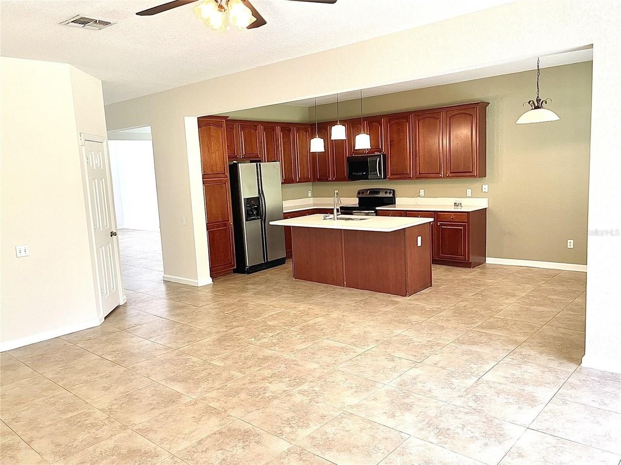 8321 Greenbank Blvd - Photo 7 of 40
