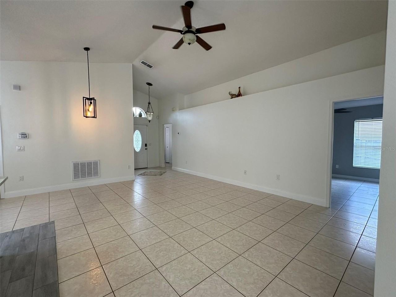 10707 Flycast Cir - Photo 5 of 41