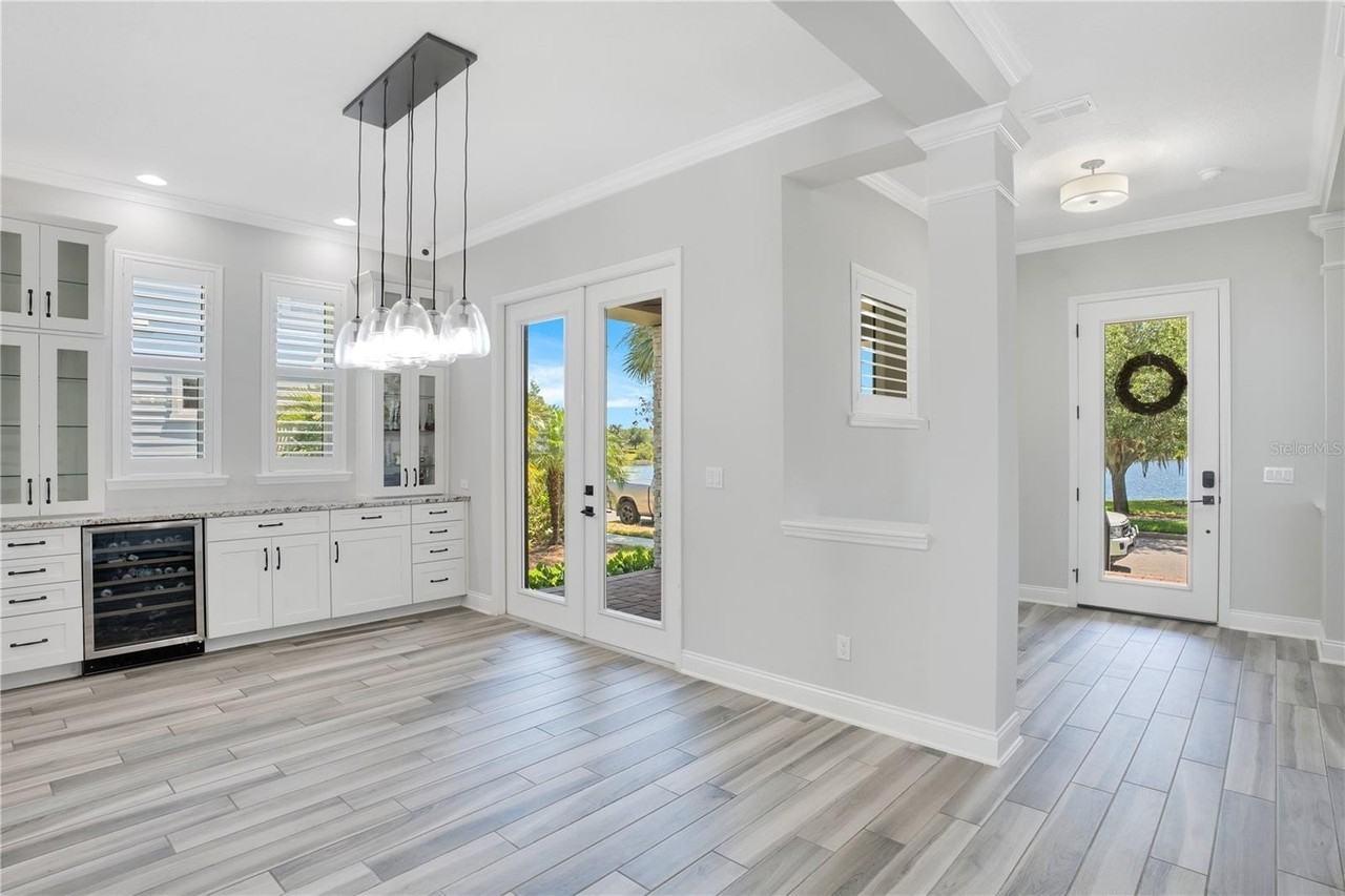 13101 Gabor Ave - Photo 6 of 34