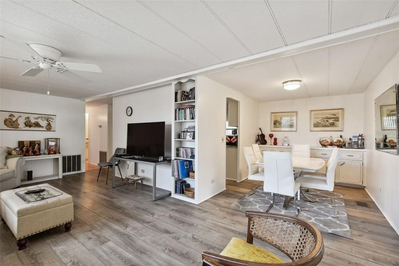 13225 101st St #116 - Photo 7 of 22