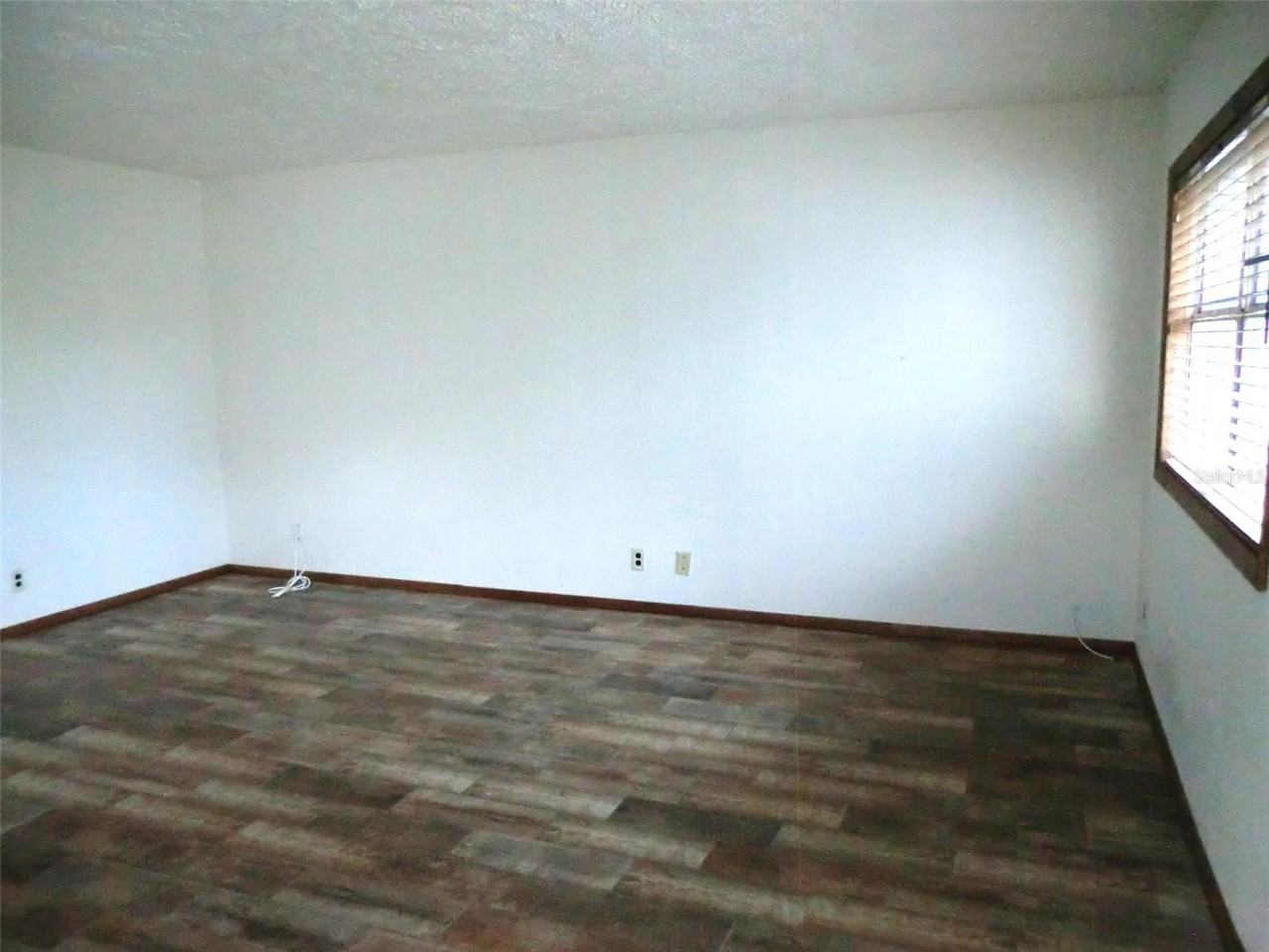 202 Bedford Trl #112 - Photo 3 of 18