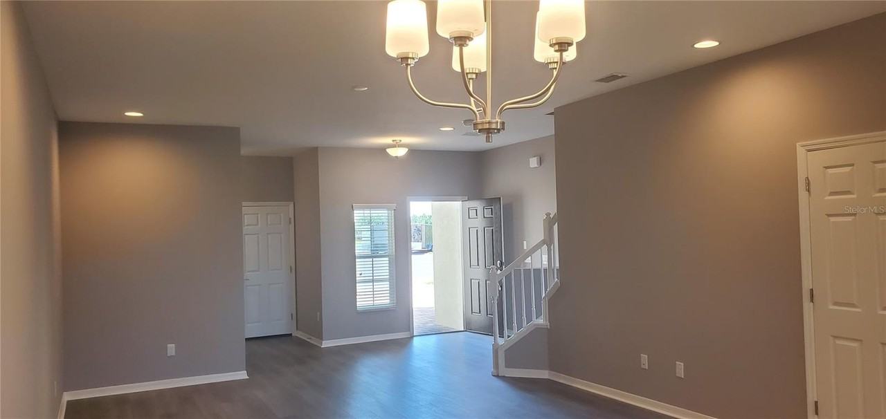 29821 Southwell Ln - Photo 4 of 20