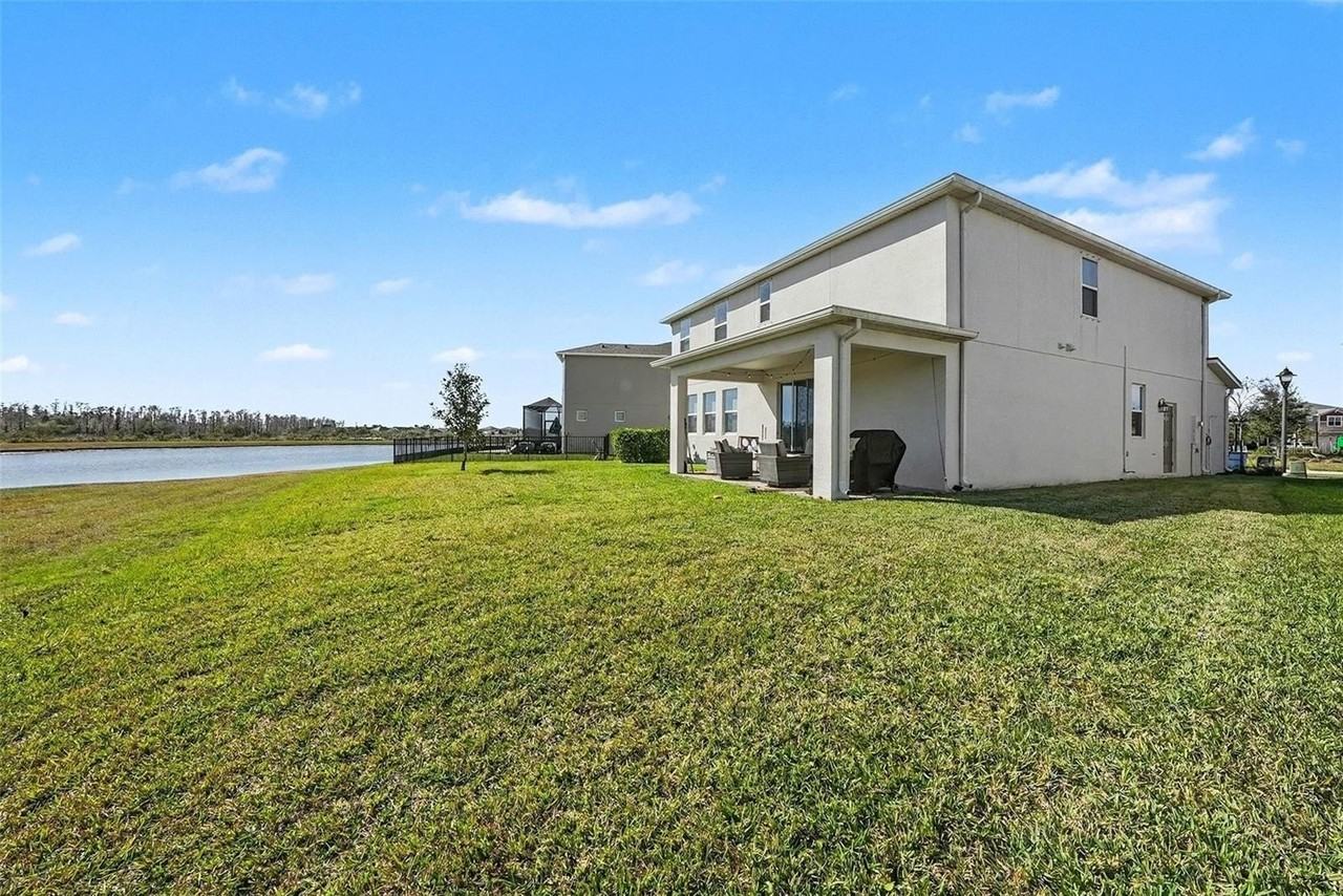 2326 Village Amble Loop - Photo 5 of 46