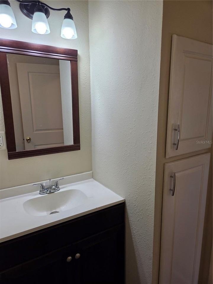 5809 J G Rogers Ln - Photo 3 of 15