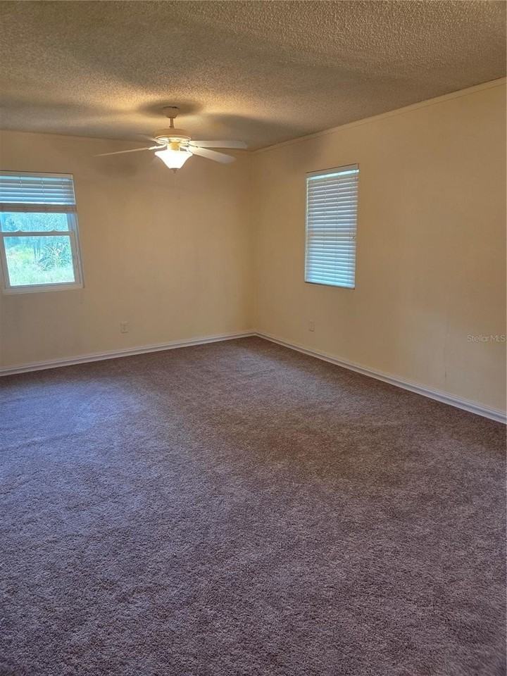 5809 J G Rogers Ln - Photo 4 of 15