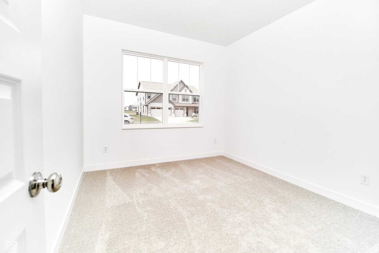 8603 Georgina St - Photo 7 of 50