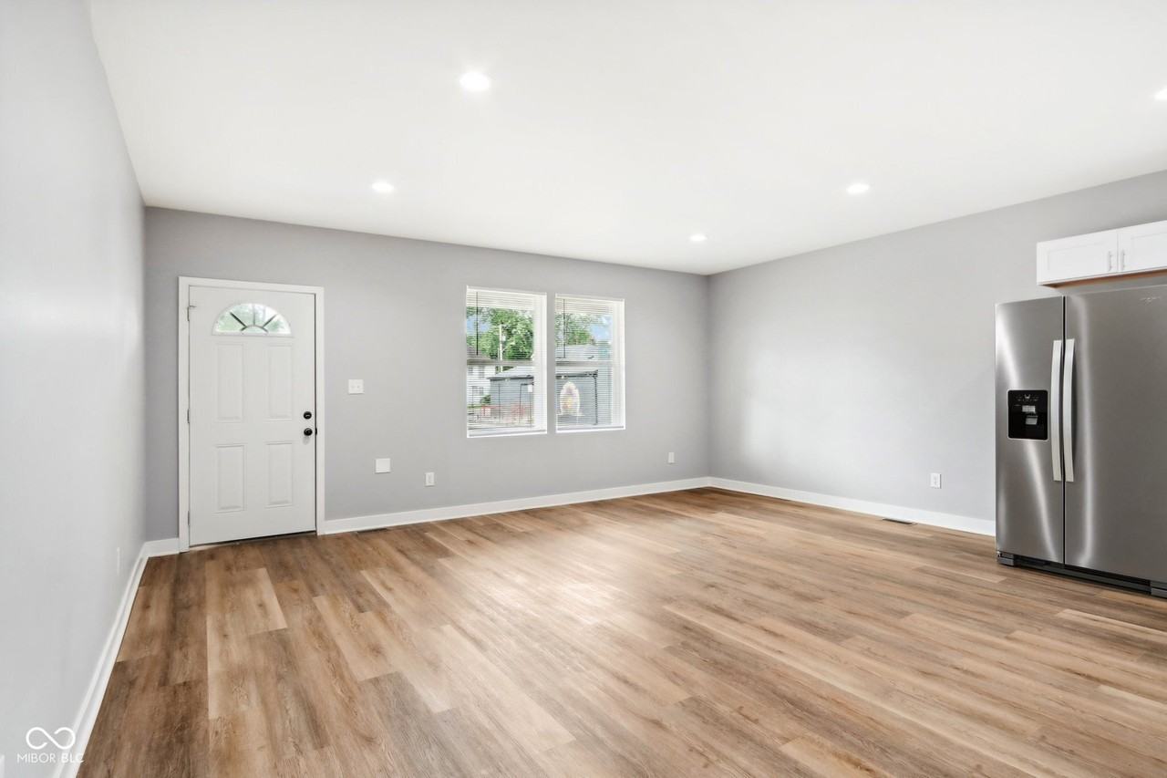 345, Unit A E Michigan Street - Photo 5 of 17