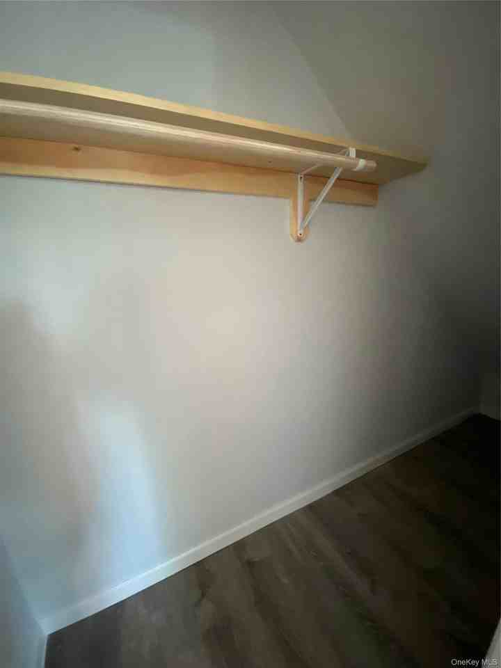 48 S Middletown Rd Apt A - Photo 7 of 9