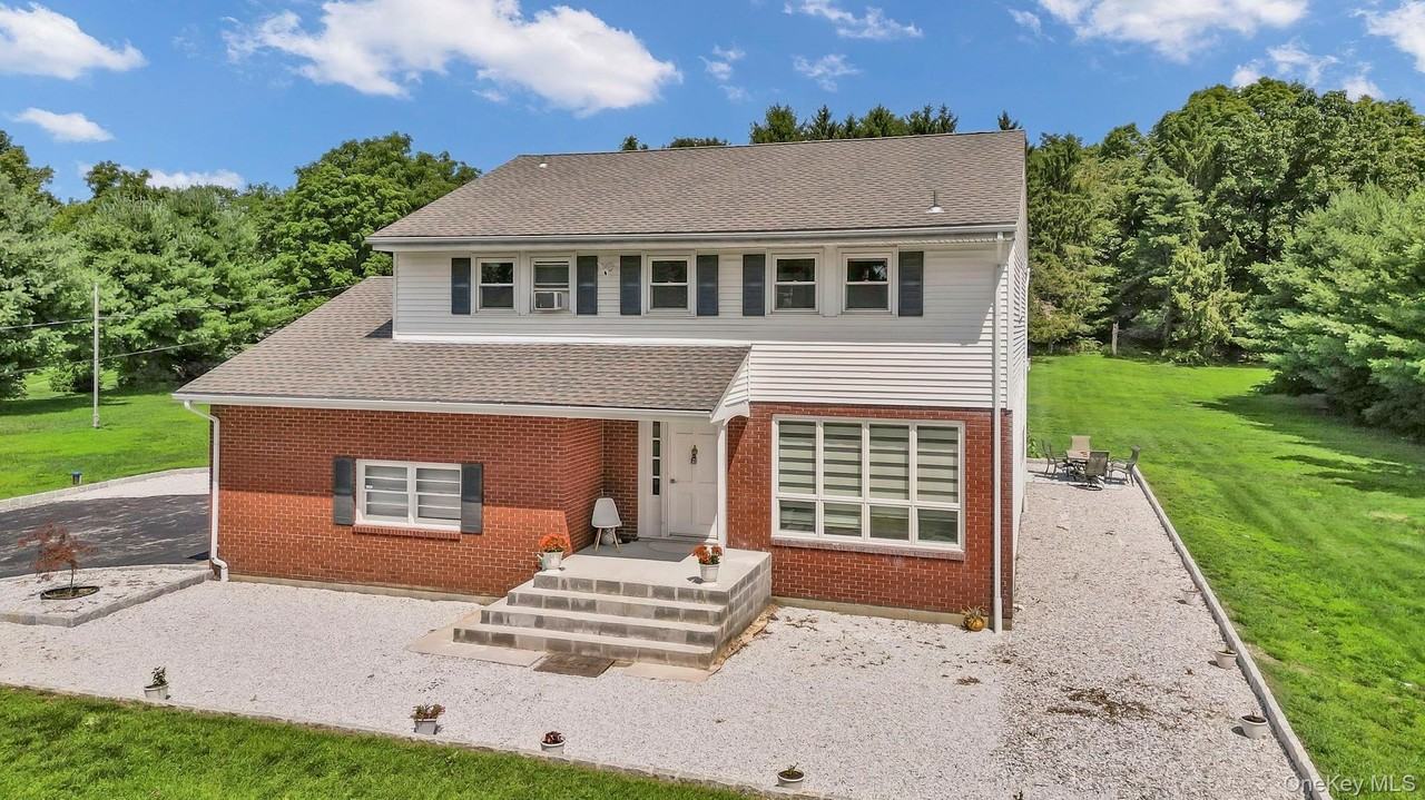 6 Kuchler Dr - Photo 3 of 44