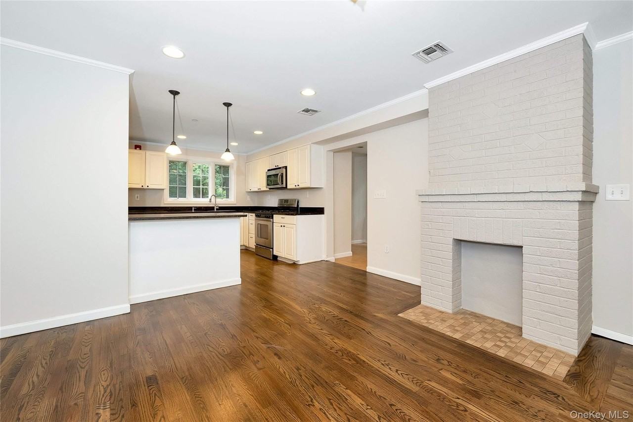 181 Washington St - Photo 4 of 20