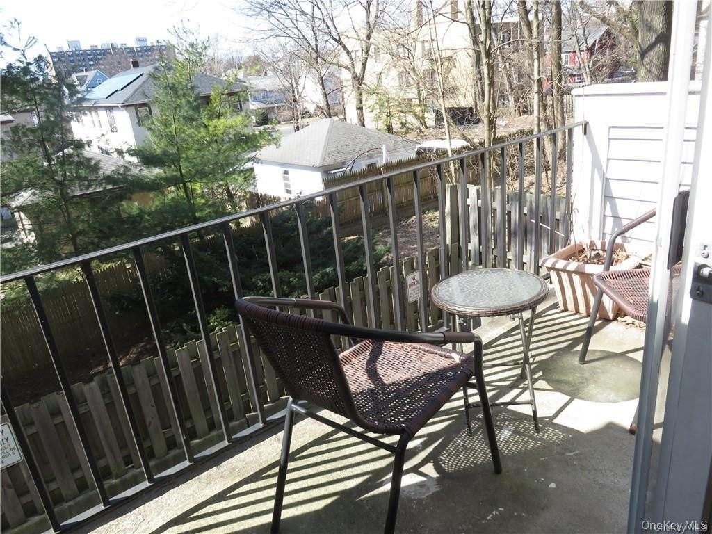 36 Greenridge Ave #110 - Photo 3 of 4