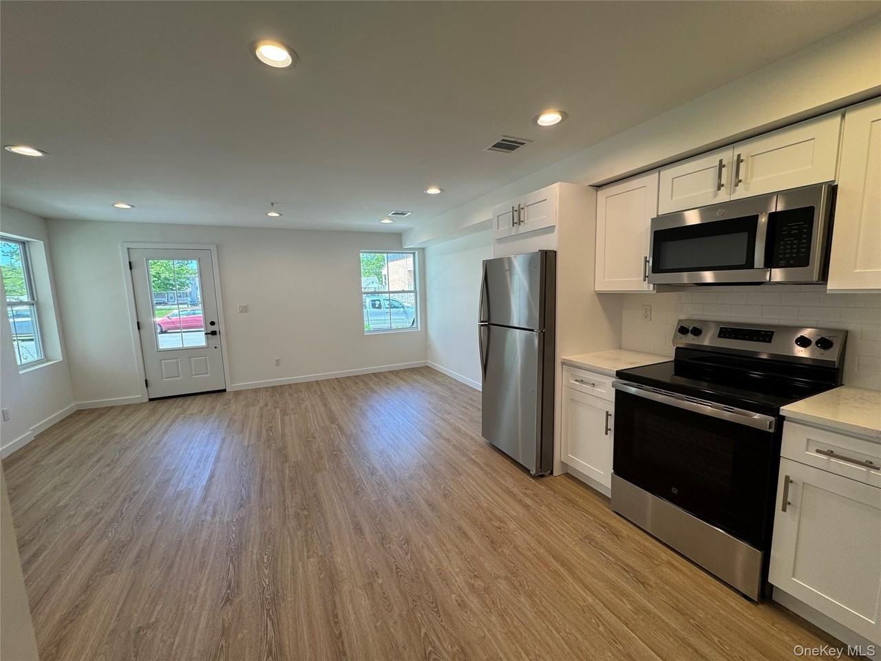 13 Park Ave #1A - Photo 5 of 20