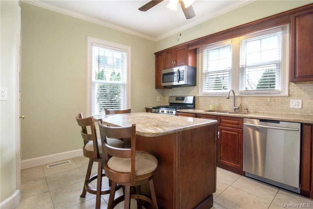 218 Second Ave #1 - Photo 5 of 20