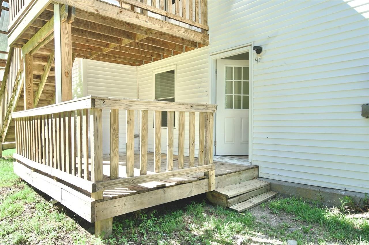 120 Main St #4D - Photo 2 of 15