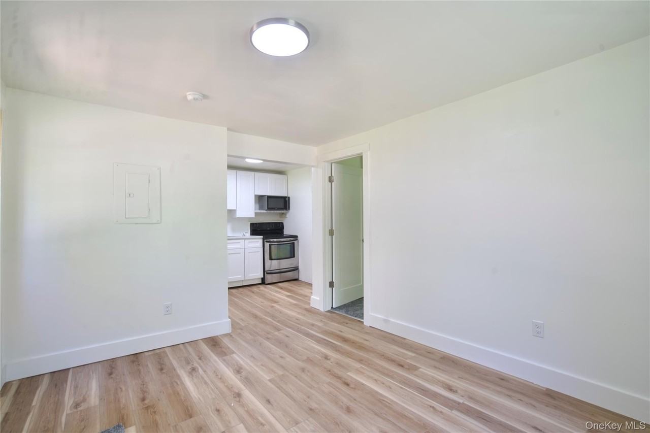 120 Main St #4D - Photo 5 of 15