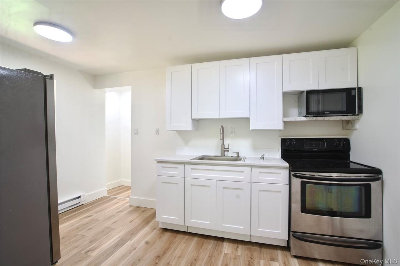 120 Main St #4D - Photo 7 of 15