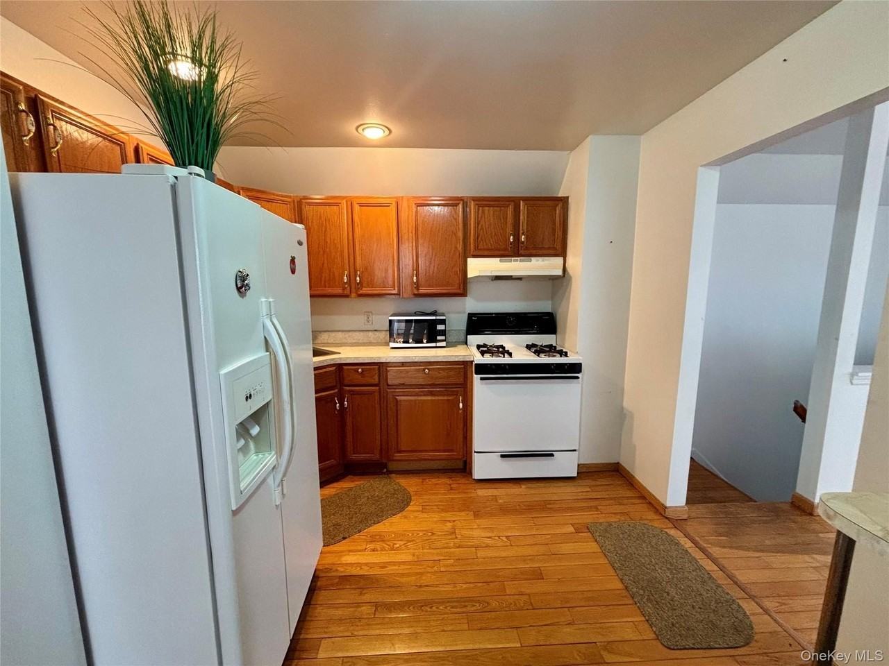17745 Meadow Rd #2ndFL - Photo 6 of 12