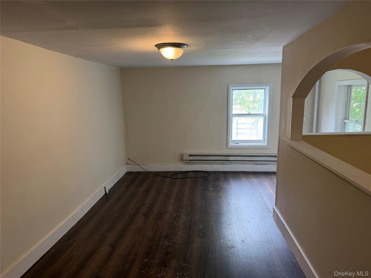 247 Sprague Ave - Photo 4 of 17