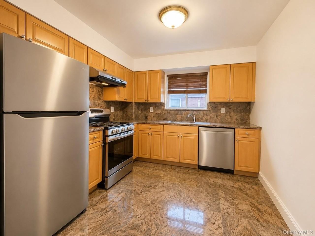 14925 15th Dr - Photo 5 of 10