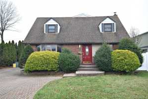 featured image of 37 Amby Ave