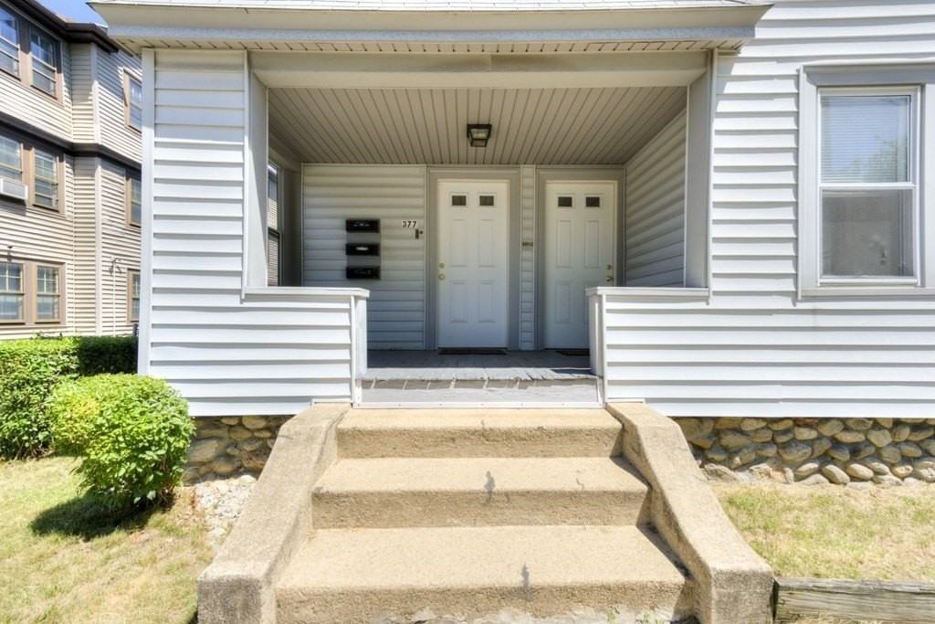377 Chandler St #1 - Photo 4 of 27