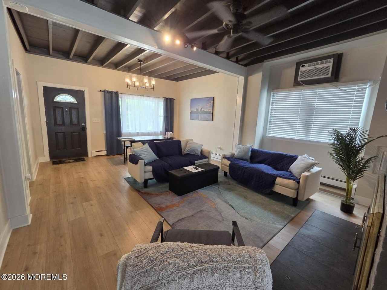 37 Beacon Blvd - Photo 5 of 31