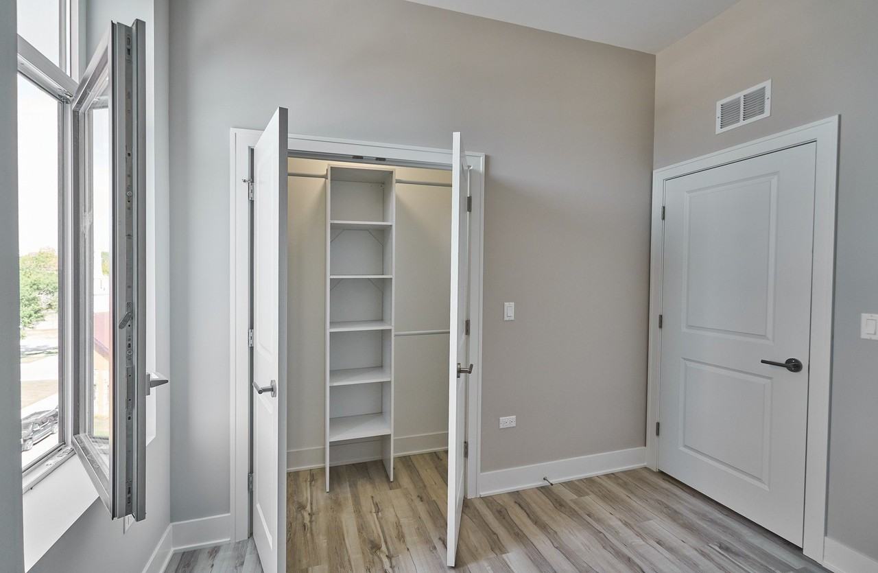 4149 S Cottage Grove Ave #312 - Photo 5 of 6