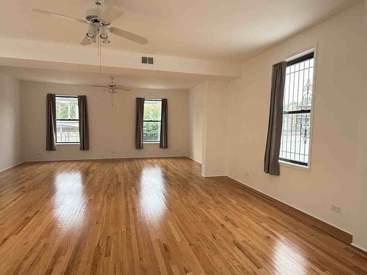 1524 W Jarvis Ave #2B - Photo 2 of 14