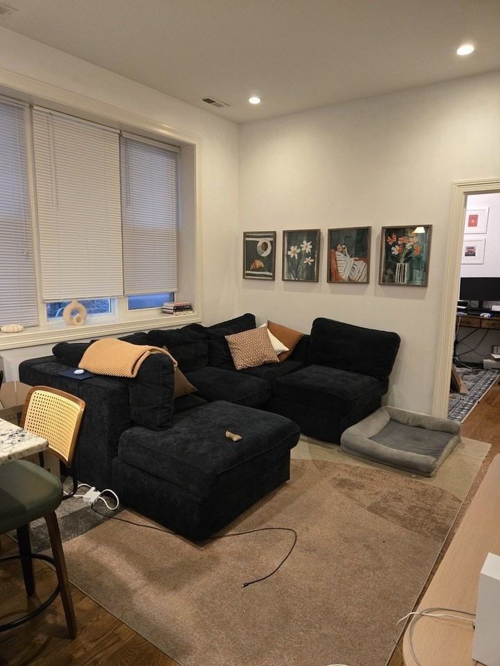 2309 N Leavitt St #1 - Photo 2 of 10