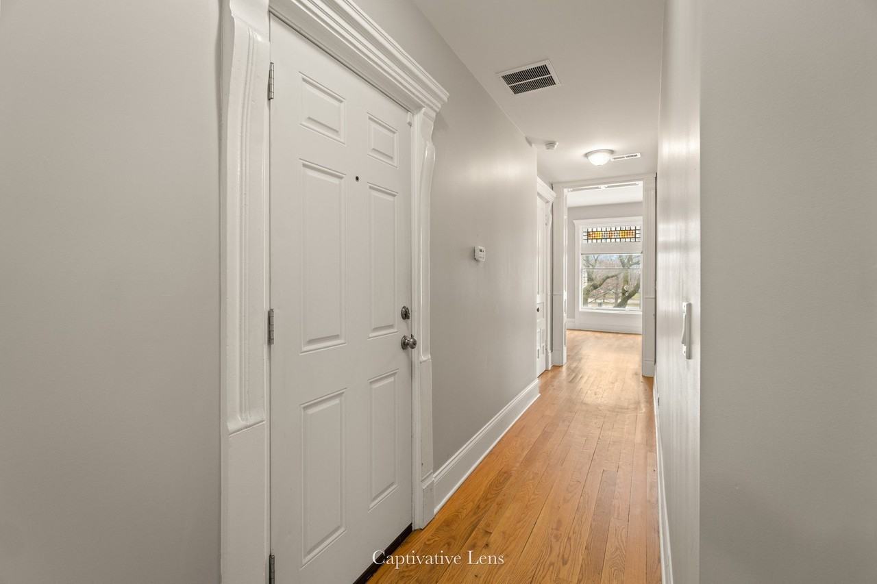 3316 S Calumet Ave #2 - Photo 7 of 20