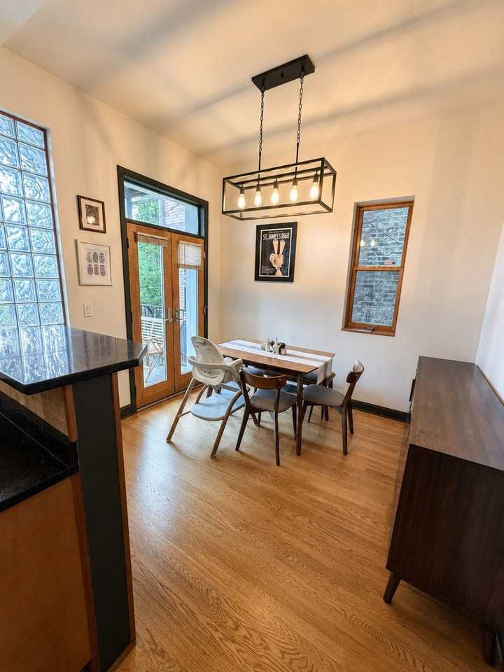 2647 W Logan Blvd #1 - Photo 5 of 11