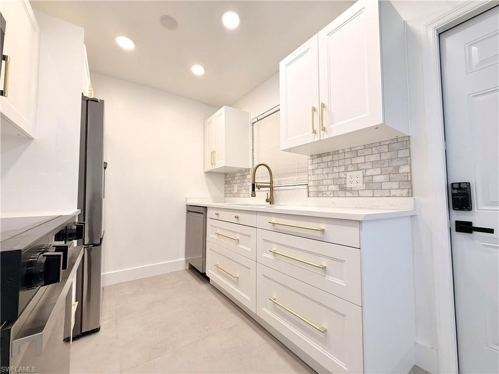 773 105th Ave N - Photo 2 of 49